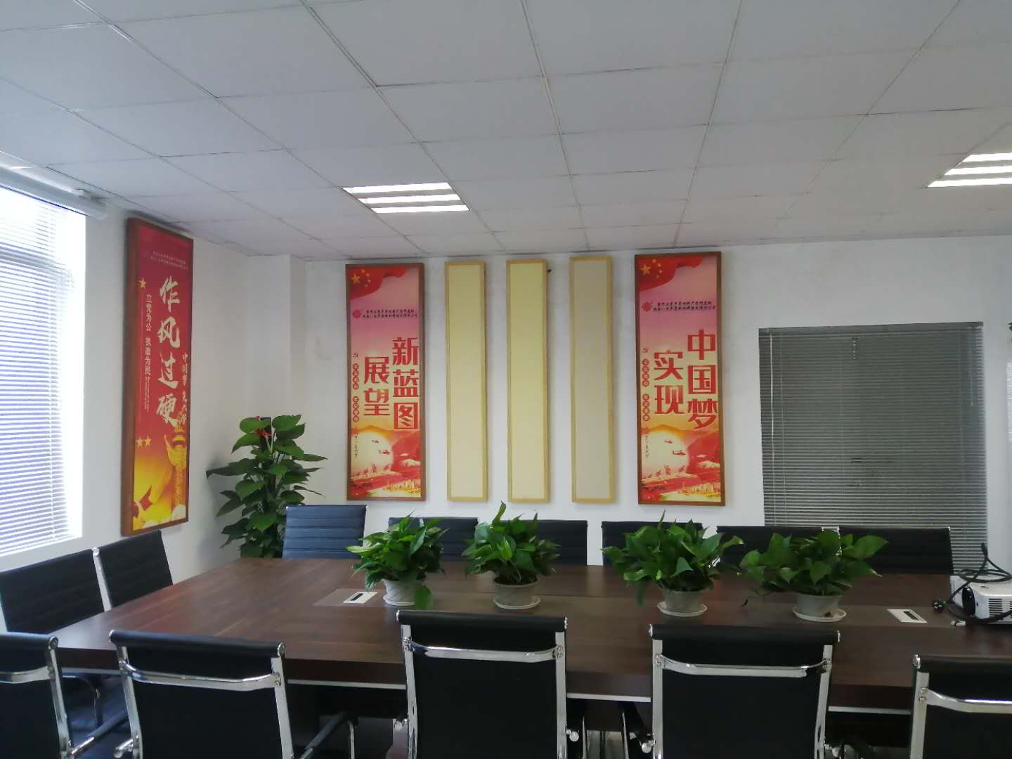 隔音房、隔音降噪、隔音門、隔音材料、吸音材料、硅晶砂、八方聲學